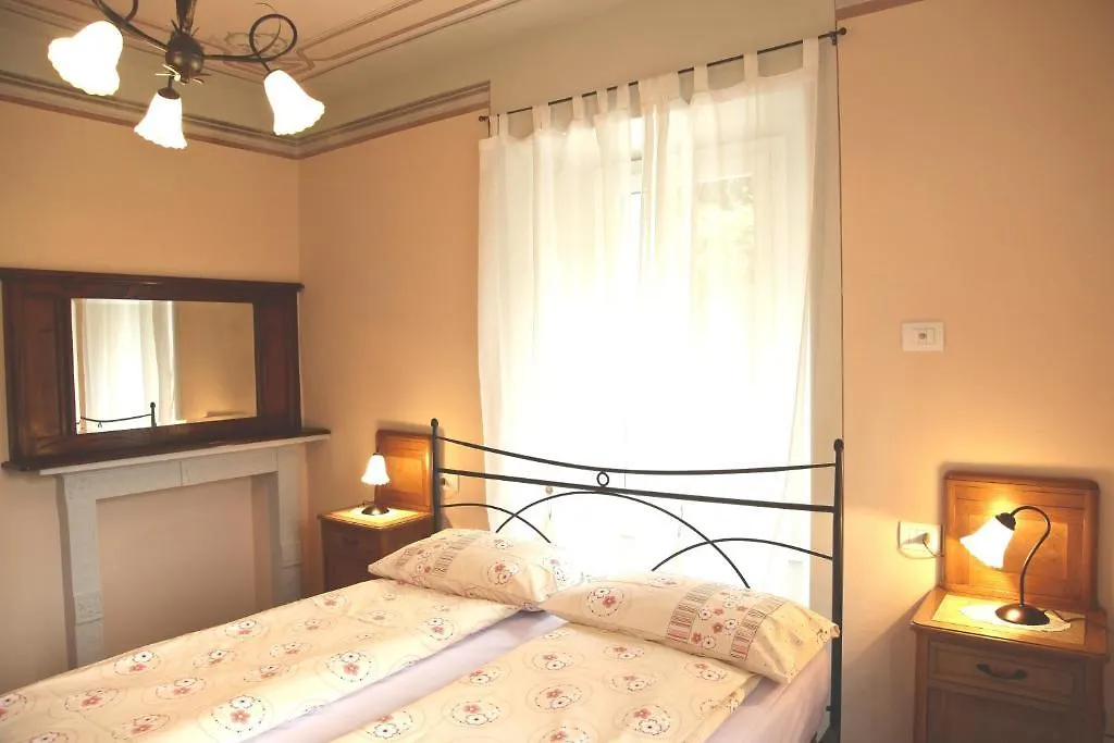 Villa Perla Del Lago Vercana 0*,  Italy